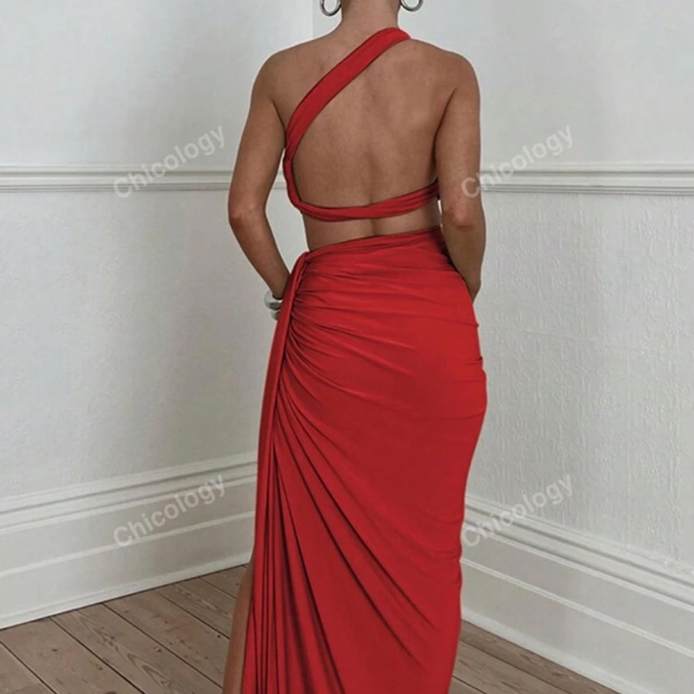 NWOT Red One-Shoulder Two-Piece Set Size S - Picture 3 of 7